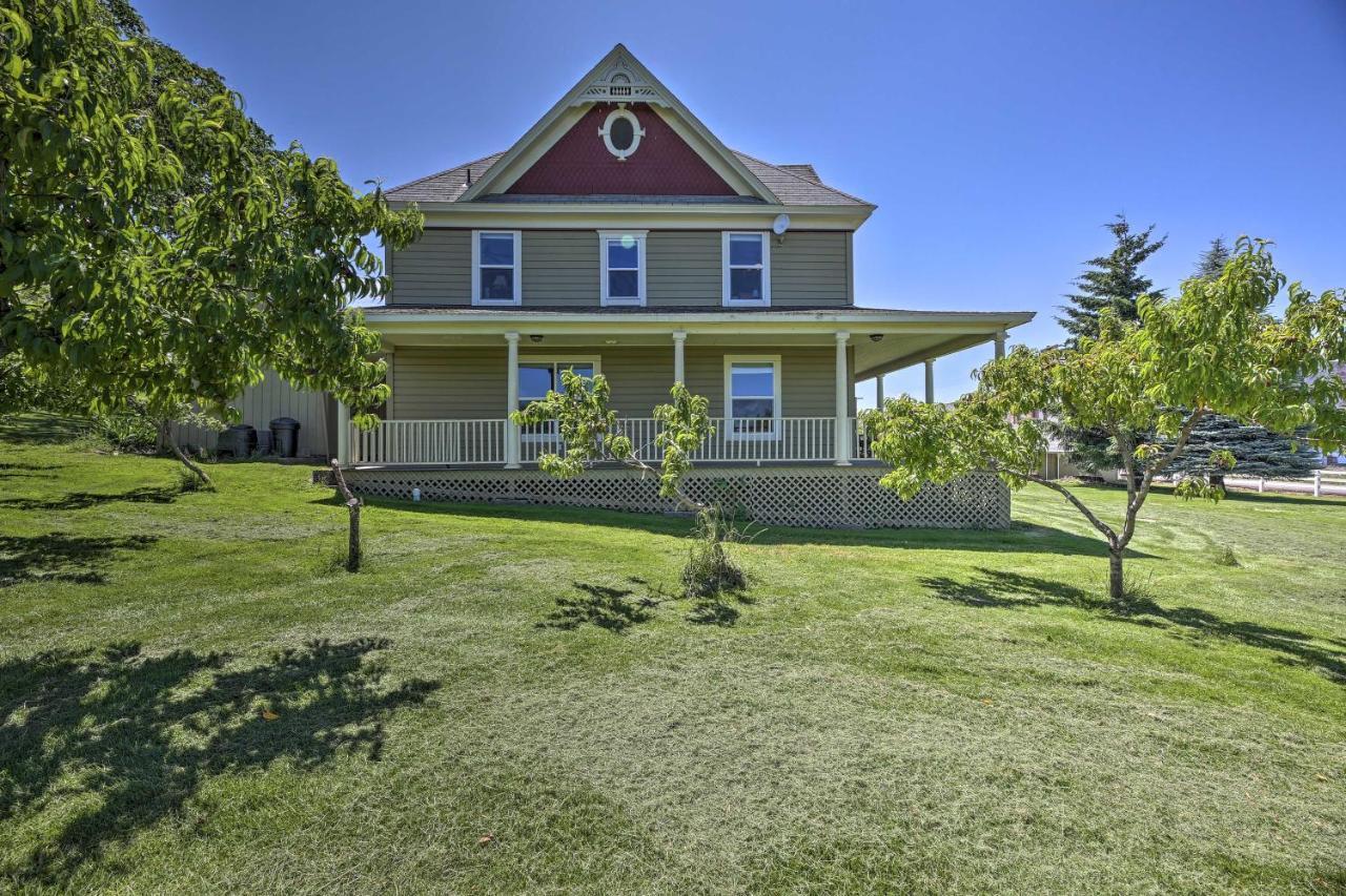 Storybook Glade Historical Homestead With Views! Hood River Exteriör bild